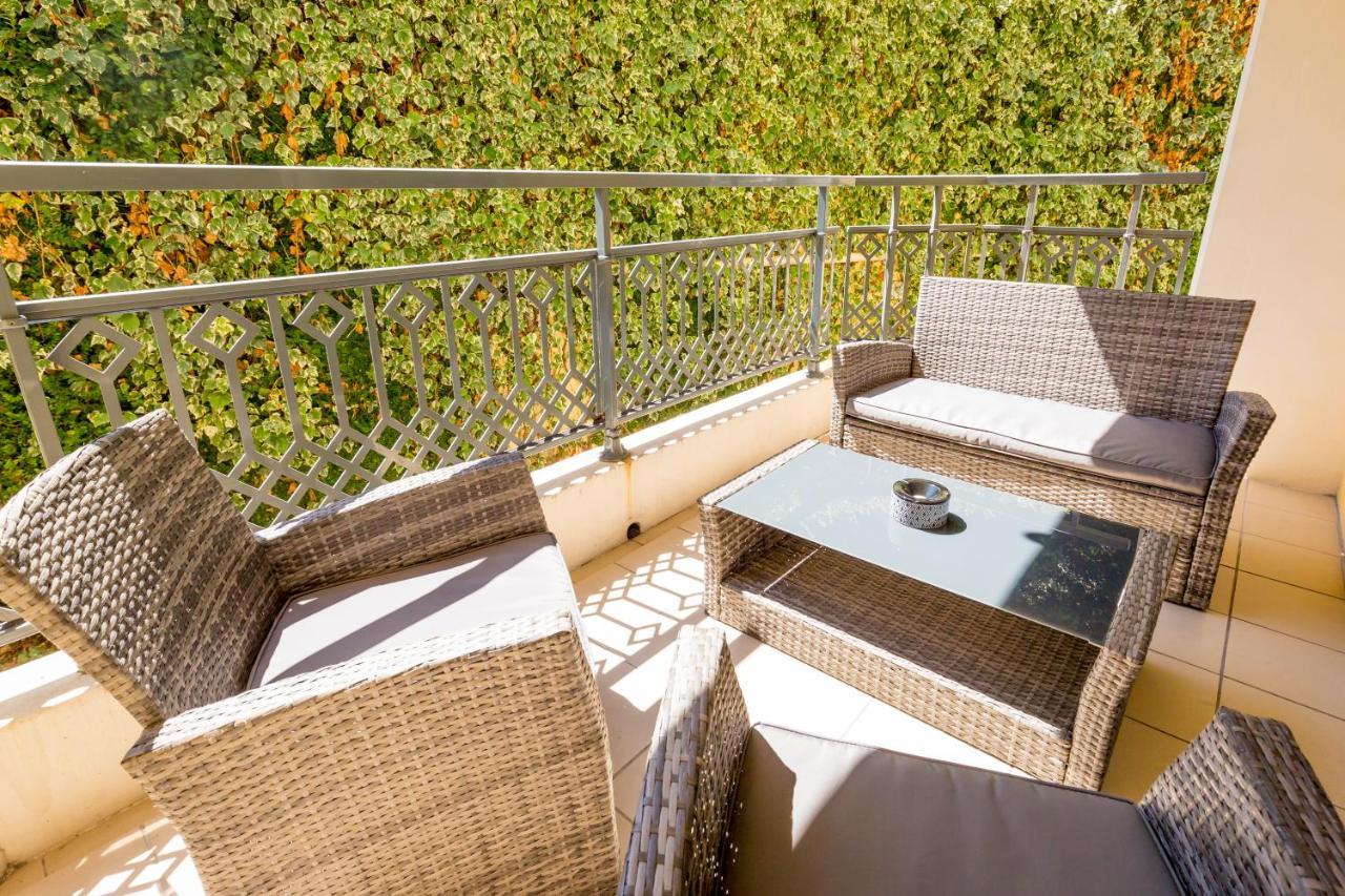Palais Ligure - 2 Pieces - Parking Apartment Menton Bagian luar foto